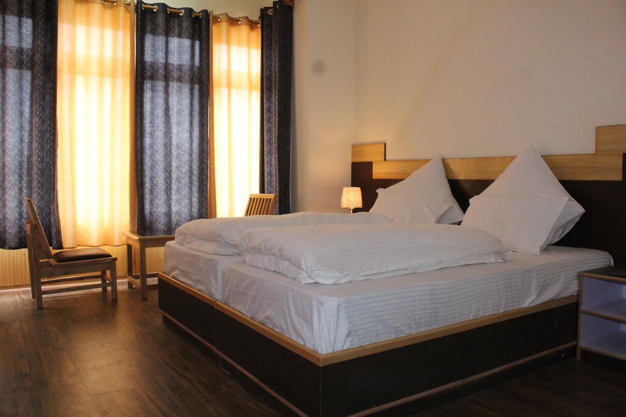 Hotel Kasdar Ladakh Leh Exteriör bild