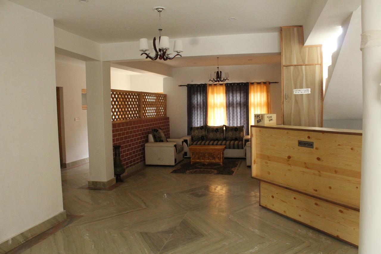 Hotel Kasdar Ladakh Leh Exteriör bild