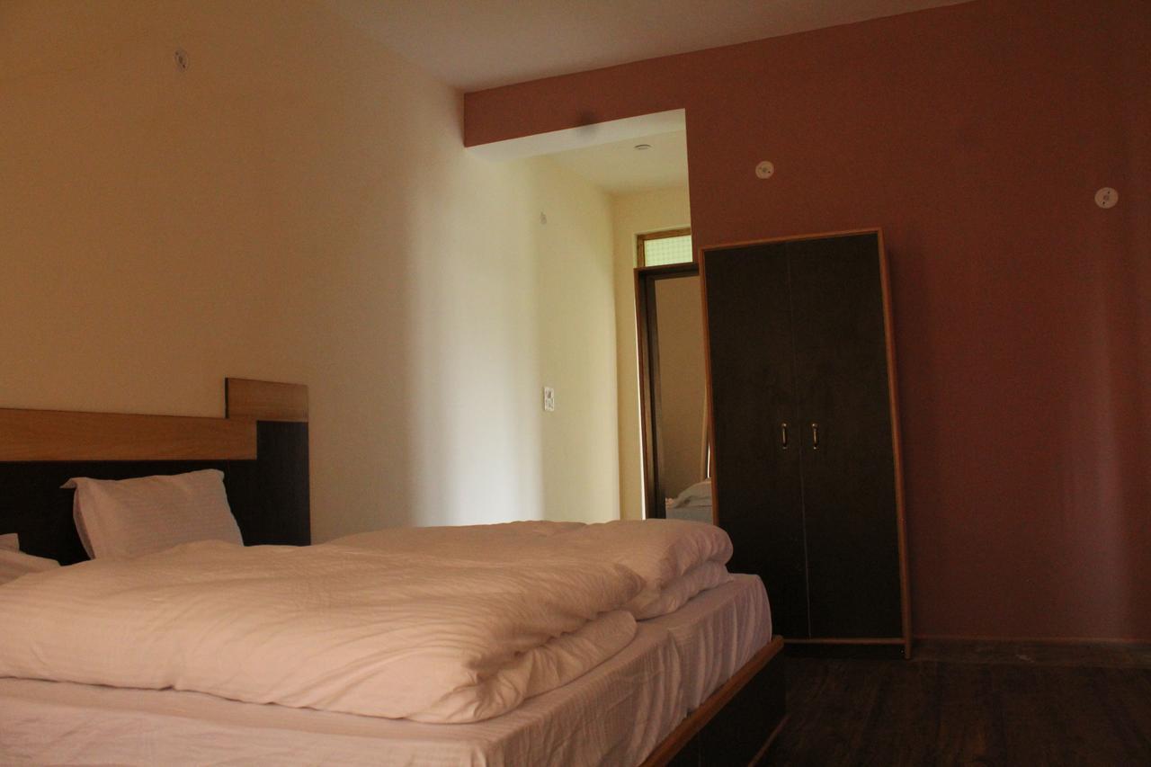 Hotel Kasdar Ladakh Leh Exteriör bild